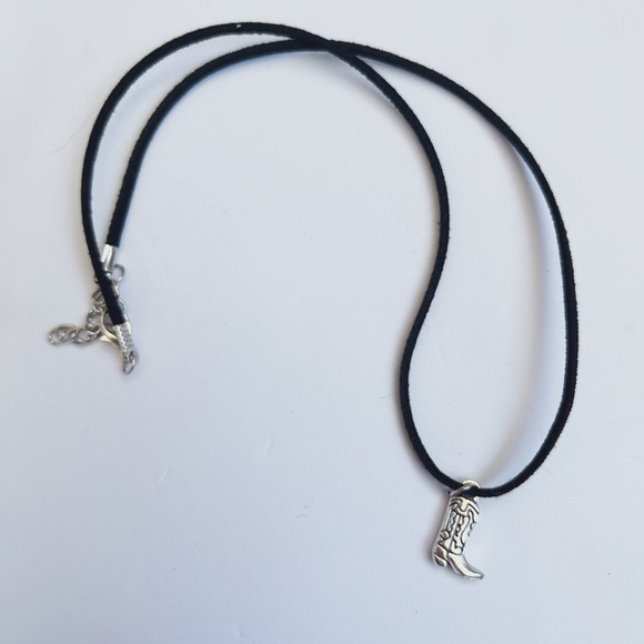 Meet your Posher, Alexia - Picture 14 of 14